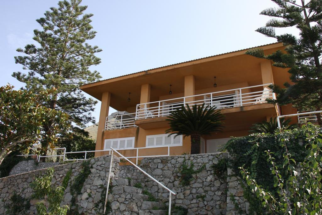 Lomarchi Holiday Home Carini Luaran gambar