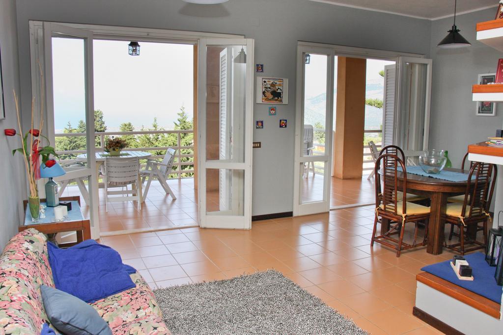 Lomarchi Holiday Home Carini Luaran gambar